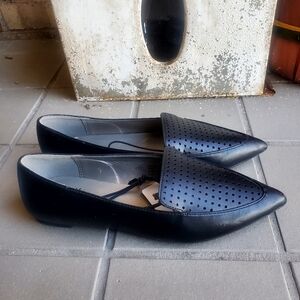 NWT Worthington Gemi Black Pointed Toe Flats Women's size 6.5